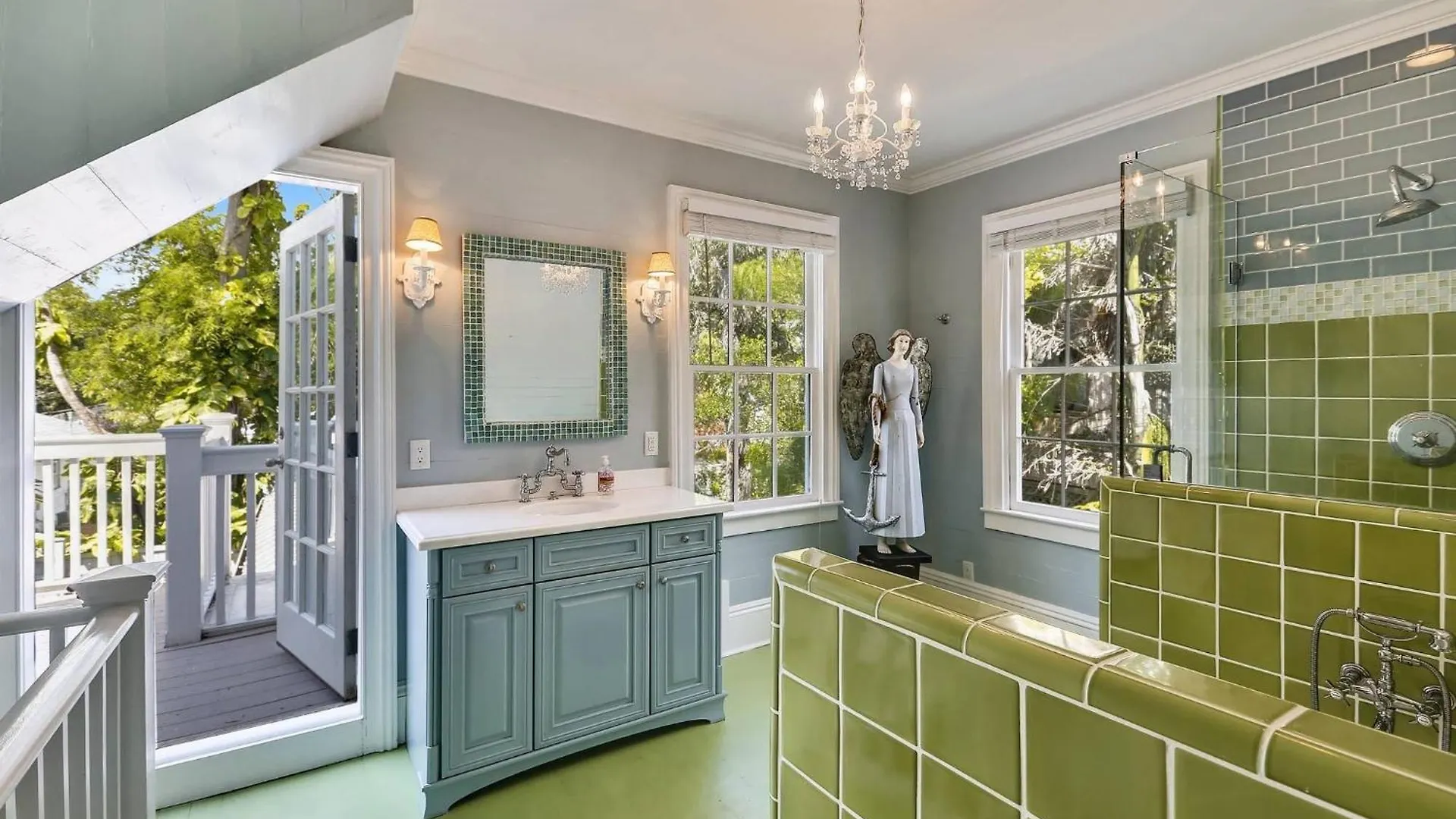 Lighthouse Villa By Avantstay Walk To Southernmost Point W Private Pool Patio Month Long Stays Key West Holiday home